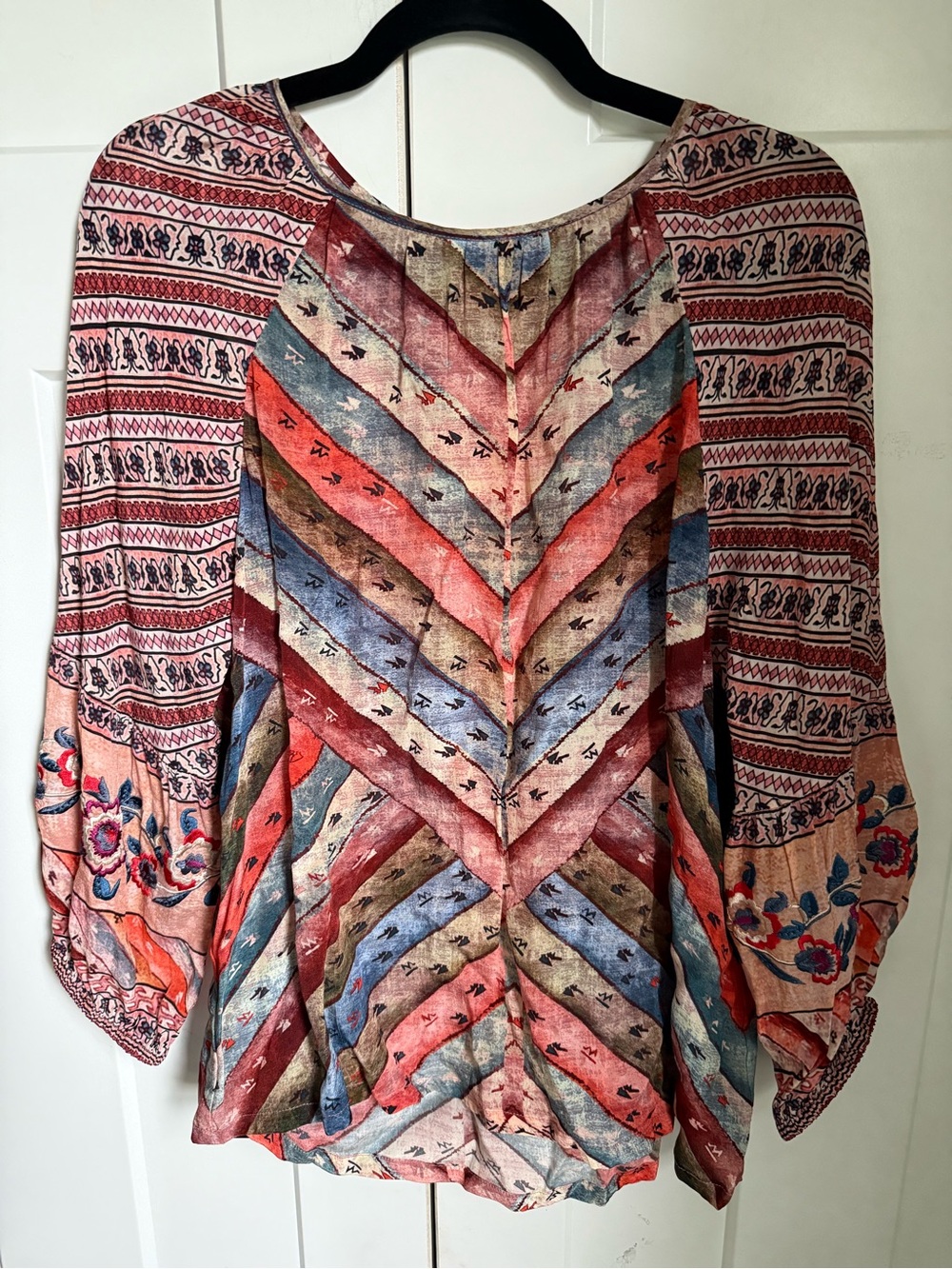 Anthropologie Uma Paesant Blouse in abstract print. Size M. - Picture 4 of 9
